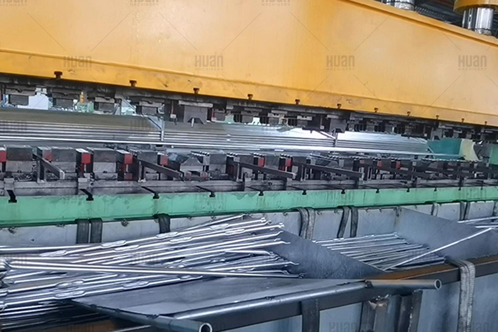 China Hydraulic Pressing Machine for IBC Tank Steel Stamping Parts